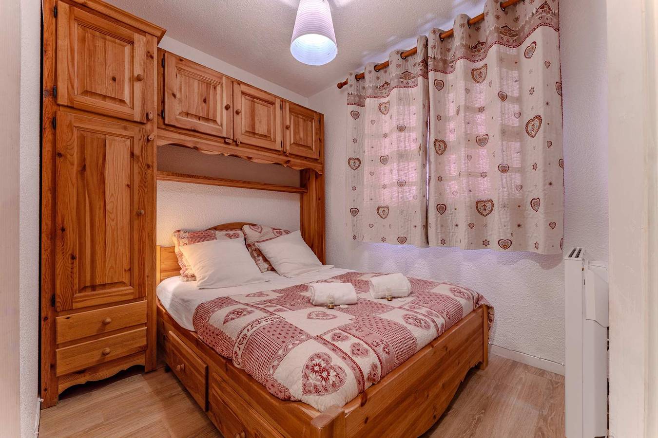 Entire apartment, Spacious Apt w/ Ski-In & Parking in Val Thorens, Les Trois Vallées