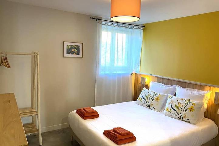 Location de vacances pour 11 personnes, avec jardin à Bulson - 2