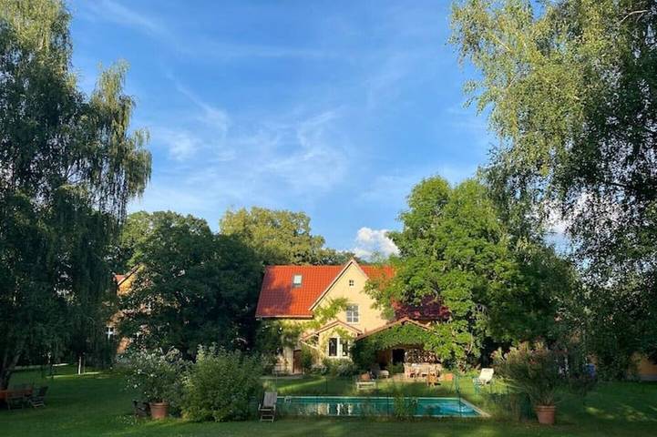 Ferienhaus für 8 Personen, mit Terrasse und Garten sowie Sauna