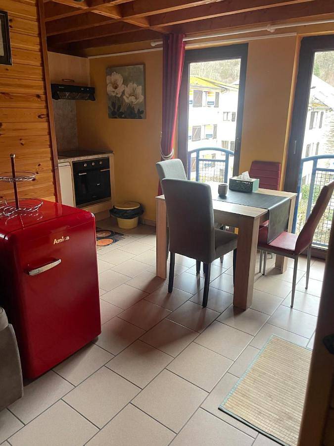 Location de vacances pour 4 personnes, avec jardin et vue ainsi que sauna et vue sur le lac, animaux acceptés à Bouillon - 4