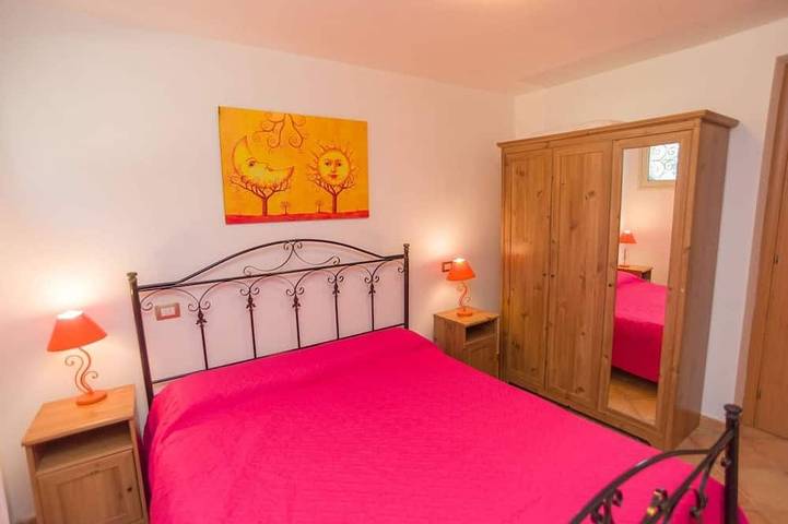 Ganze Wohnung, Schöne Wohnung mit 2 Badezimmer und ein großer Ruhebereich 150 Meter vom Meer entfernt. in Piana di Mattinata, Mattinata