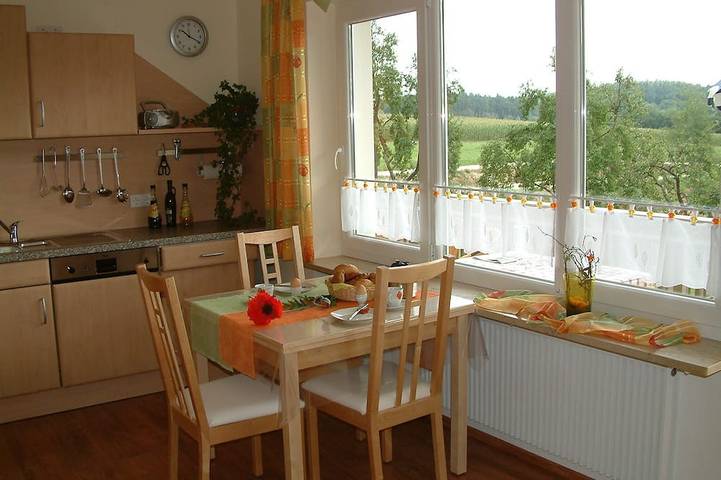 Ferienwohnung für 2 Personen, mit Balkon und Garten - 1