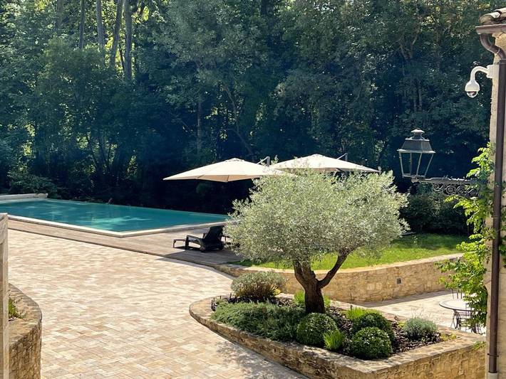 Chambre d’hôte pour 4 personnes, avec Terrasse et Jacuzzi ainsi que Jardin et Piscine à Uzès - 4
