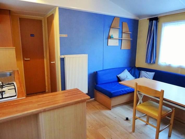 Location de vacances pour 6 personnes, avec terrasse à Pesmes - 3