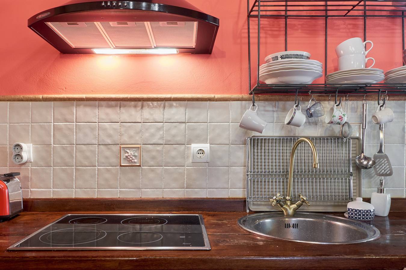 Appartement 'El Apartamento' met bergzicht, privéterras en wifi, foto 8