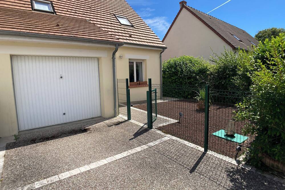 A charming house with a lovely garden to relax in in Blois, Blois und Umgebung