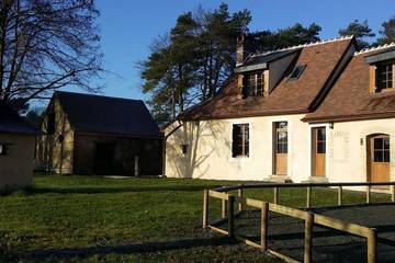 Gîte pour 8 personnes, avec jardin à Saint-Mars-d'Outillé