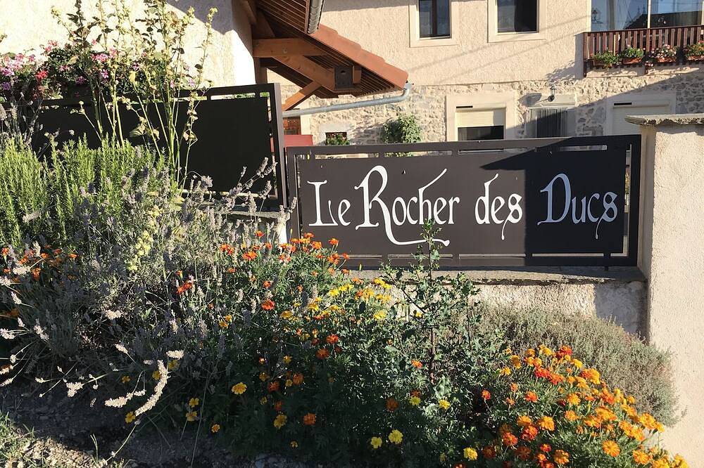 Ganze Wohnung, Luxus-Wohnung am Fuße des Berges, Skifahren, Wandern, Mountainbiken, Schwimmen in Le Glaizil, Nationalpark Écrins