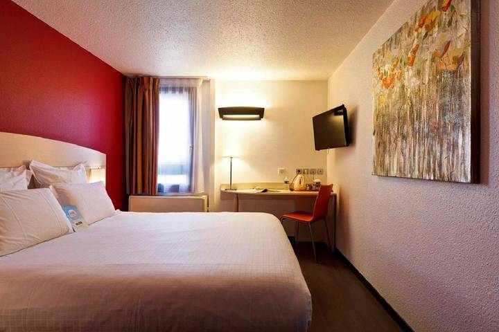 Hôtel pour 2 personnes, avec jardin, animaux acceptés à Saint-Genis-Laval - 3