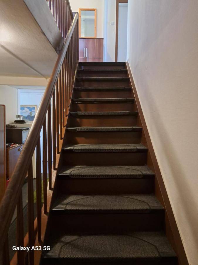 Single Room with Shared Shower and Toilet in Ulm, Schwaben