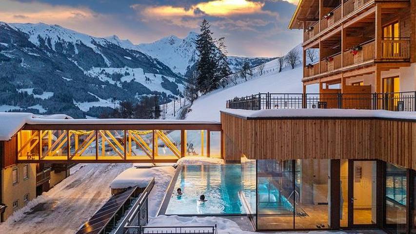 Vakantiewoning voor 3 personen, with whirlpool and zwembad as well as balkon and tuin, kindvriendelijk in Dorfgastein