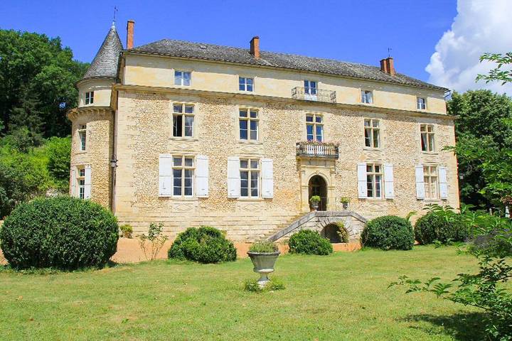 Château pour 12 personnes, avec Jardin et Piscine en Dordogne