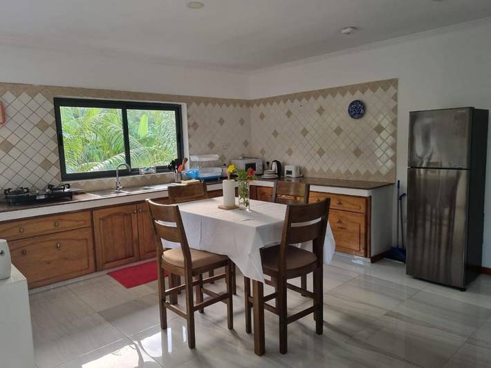 Gîte pour 4 personnes, avec jardin et vue dans Takamaka - 4