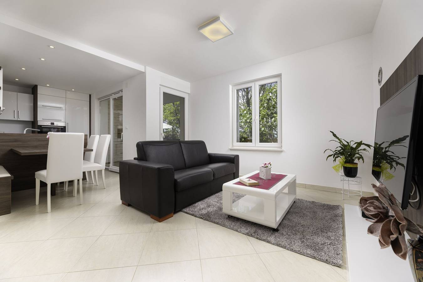 Ganze Wohnung, Ferienwohnung Seafront Maris - 2 in Soline, Krk