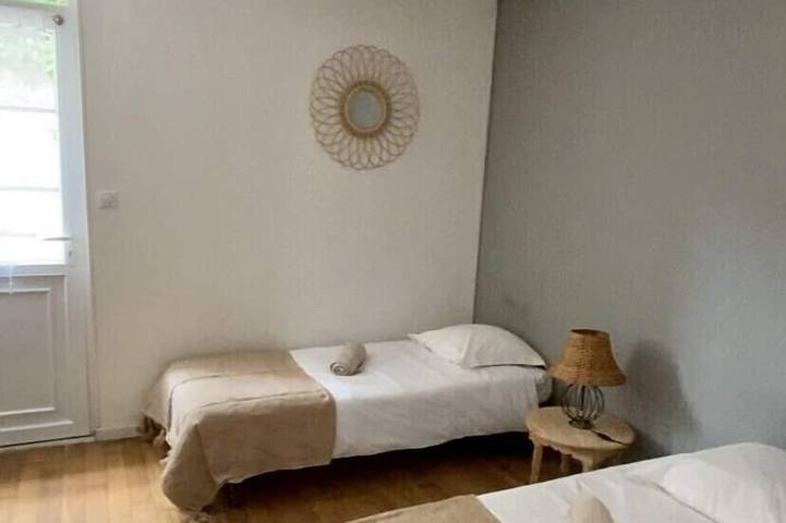 Location de vacances pour 23 personnes, avec jardin à Concriers - 2