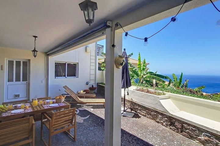 Ferienhaus für 4 Personen, mit Balkon und Garten