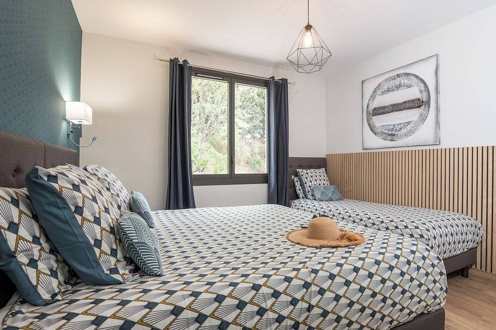 Luxury Villa · 200 m from Unesco Cité · pool, aircon, 2 jacuzzis in Carcassonne, Carcassonne region