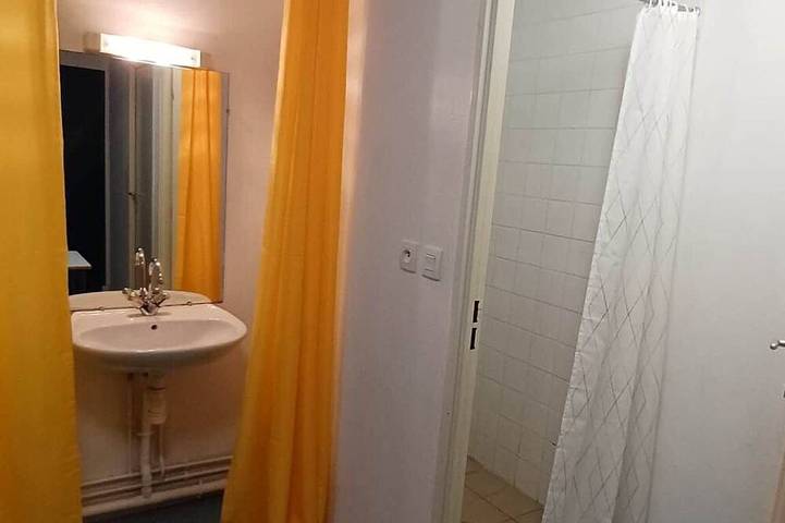 Location de vacances pour 3 personnes, avec jardin à La Bouëxière - 4