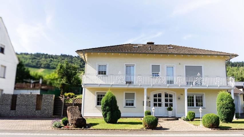 Ferienwohnung für 4 Personen, mit Garten und Terrasse in Leiwen