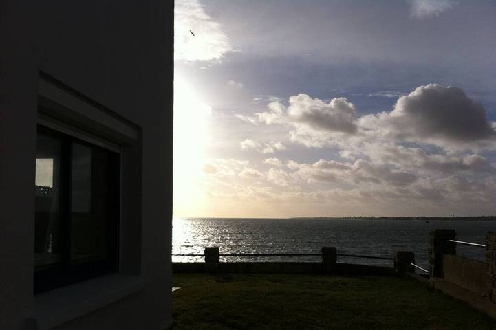 Location de vacances pour 6 personnes, avec Balcon et Jardin dans Plage de l'Anse du Goerem