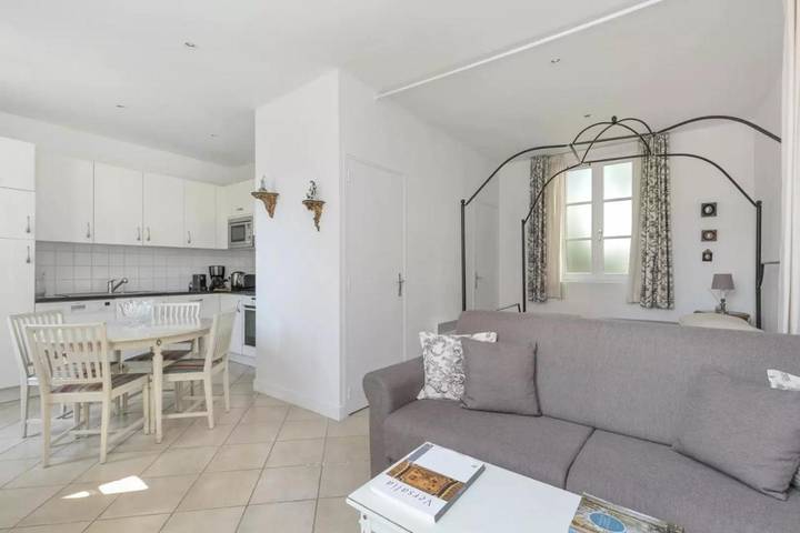 Gîte pour 6 personnes, avec terrasse et vue à Versailles - 2