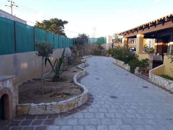 Location de vacances pour 2 personnes, avec terrasse et jardin, adapté aux familles dans Lampedusa - 4