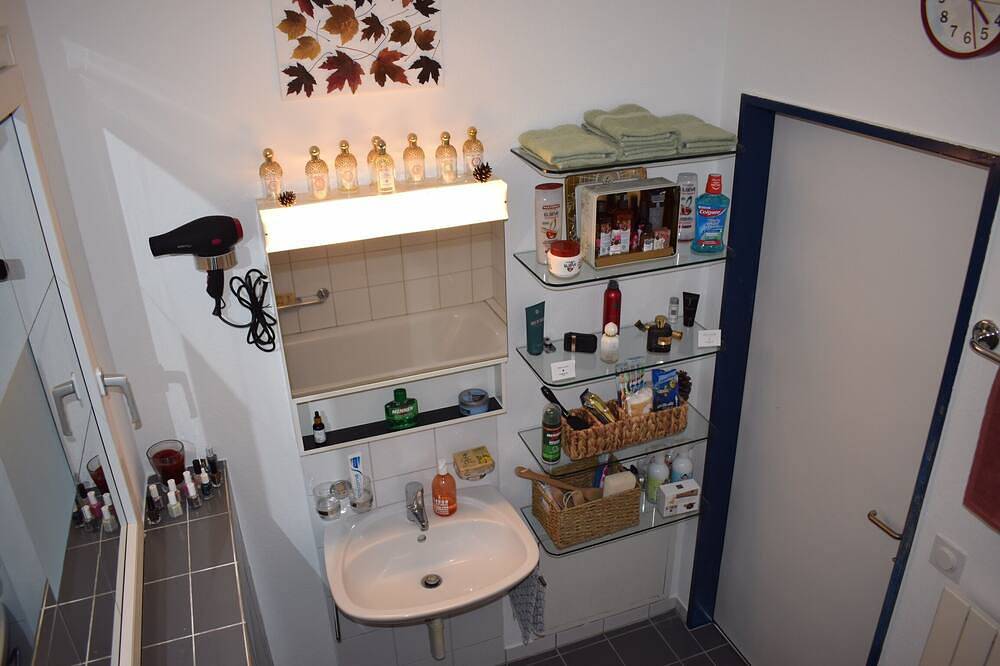 Ganze Wohnung, Charming 1-bedroom apartment with fitness room and Wifi in Breitenbach in Kanton Solothurn