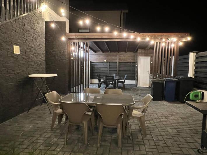 Maison d’hôte pour 7 personnes, avec Balcon et Terrasse ainsi que Jardin et Vue dans Constanța - 3