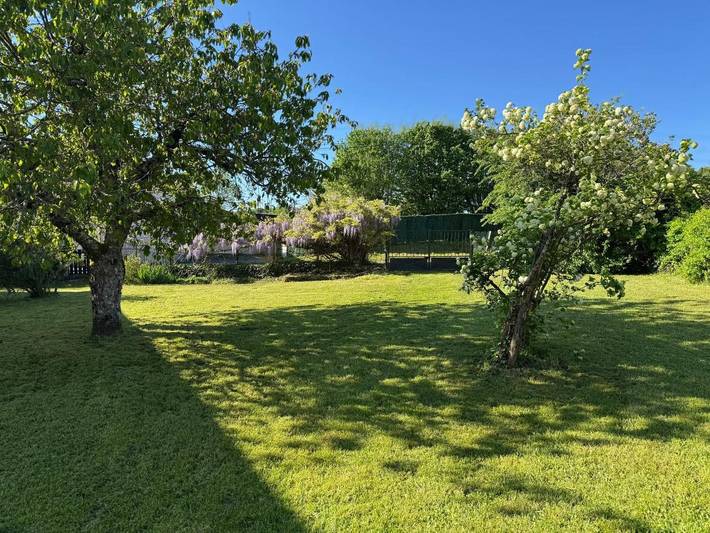 Location de vacances pour 6 personnes, avec jardin, animaux acceptés à Limeyrat - 3