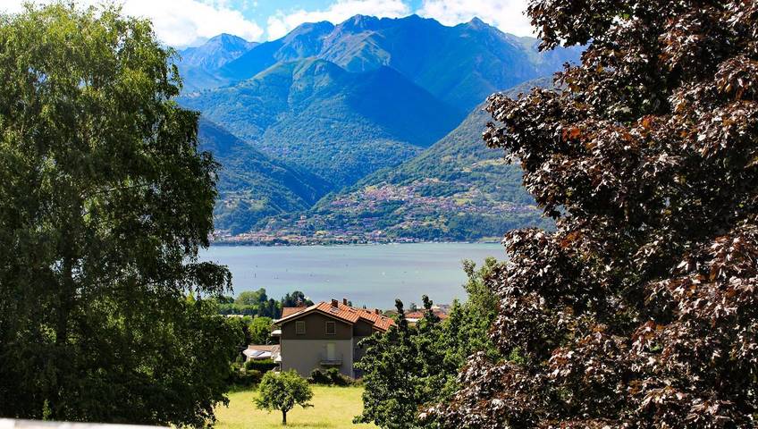 Ferienwohnung für 4 Personen, mit Seeblick und Garten in Colico - 2