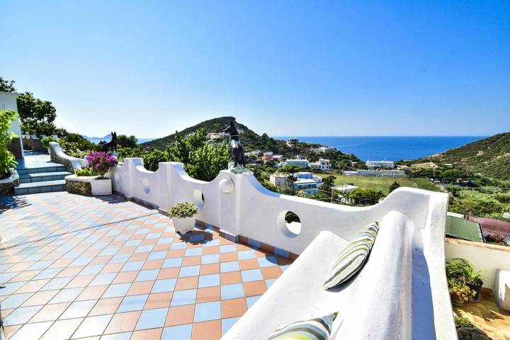 Appartamento vacanze per 5 persone, con Terrazza a Ponza