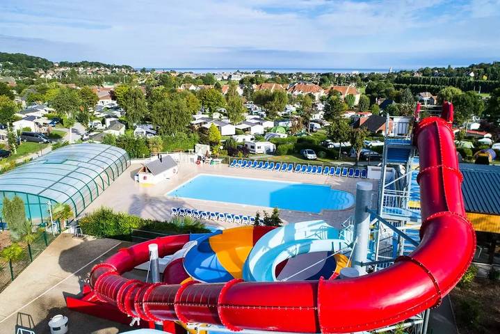 Camping pour 4 personnes, avec Terrasse