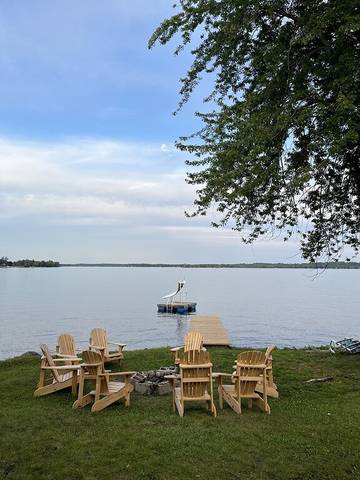 Cottage for 12 Guests in Kawartha Lakes, Picture 4