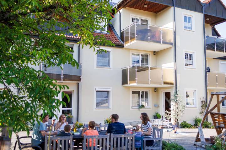 Bauernhof für 4 Personen, mit Balkon und Balkon/Terrasse sowie Garten