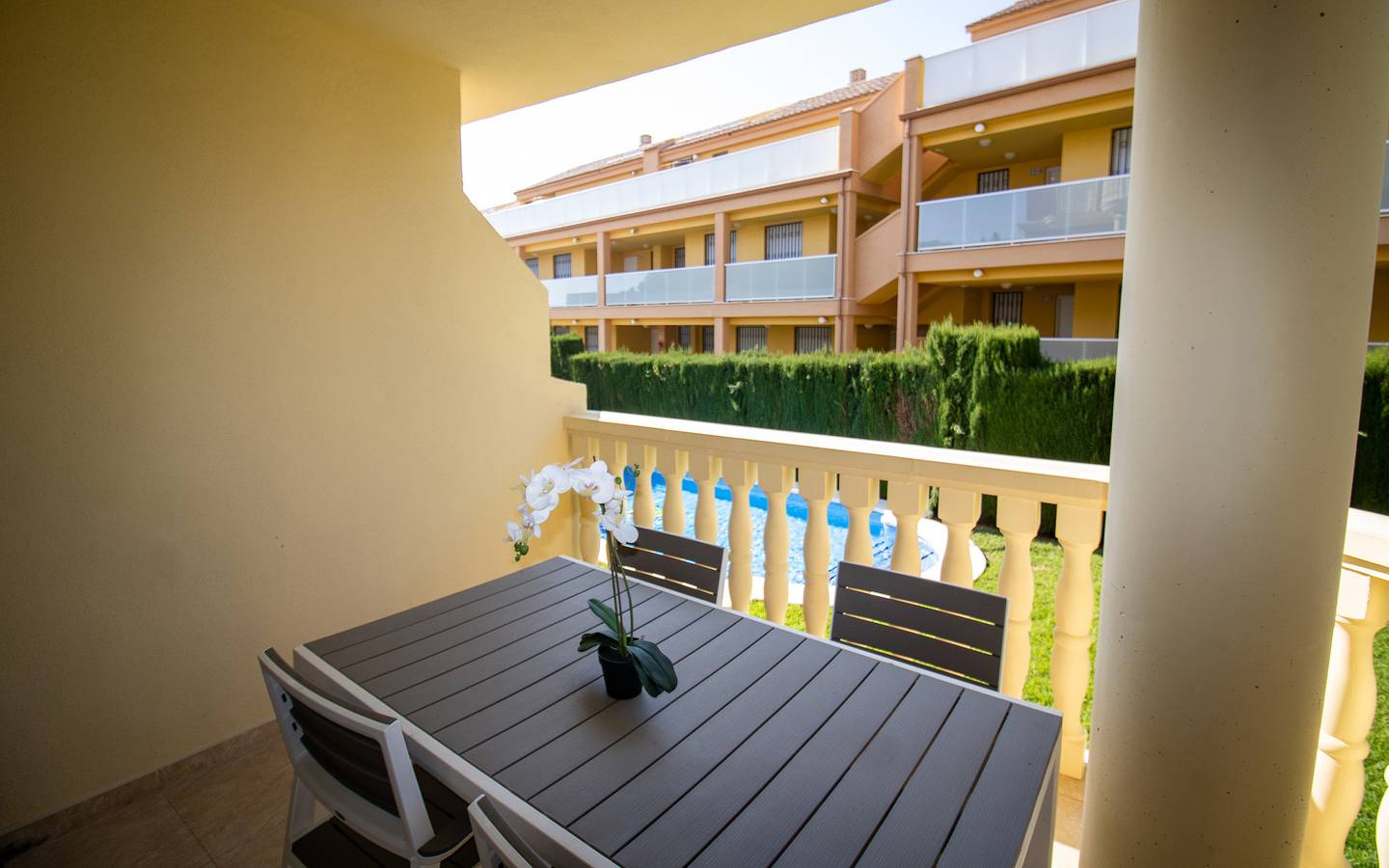 Appartement entier, Bajo con terraza junto a la piscina - Madeira in Alcossebre, Alcalà de Xivert