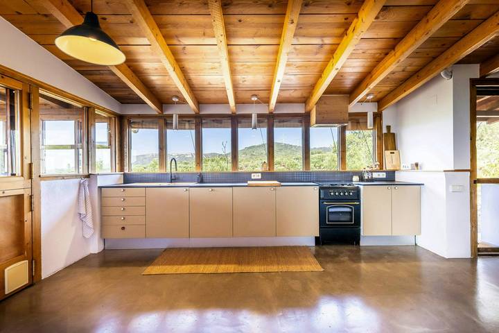 Designed farmhouse with Ebro Delta views in Tortosa, Costa Dorada