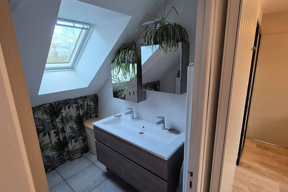 Ganze Wohnung, Cosy gîte upstairs in Sainte-Anne-sur-Vilaine, Redon und Umgebung