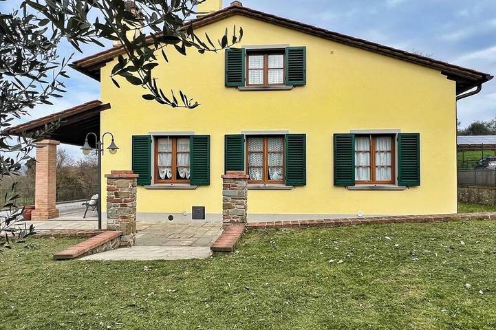 Villa per 6 persone, con idromassaggio e giardino in Monte San Savino