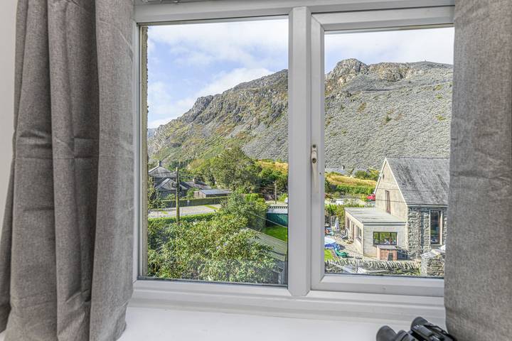 Gîte pour 6 personnes, avec jardin et terrasse, animaux acceptés à Blaenau Ffestiniog - 3