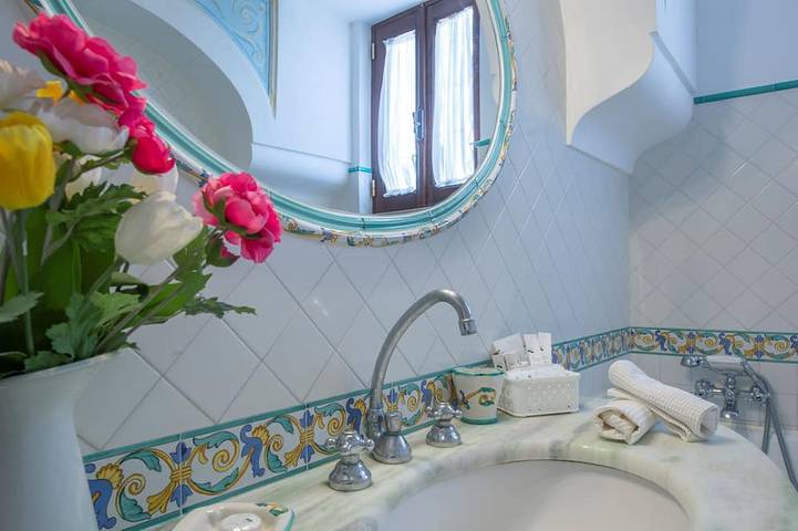 Antike Villa mit fantastischem Meerblick und Pool nur wenige Minuten von Positano entfernt in Praiano, Sorrento Coast