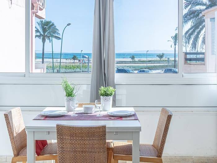 Apartamento vacacional entero, Apartamento en primera linea de mar. Wifi in Ampuriabrava, Alt Empordà