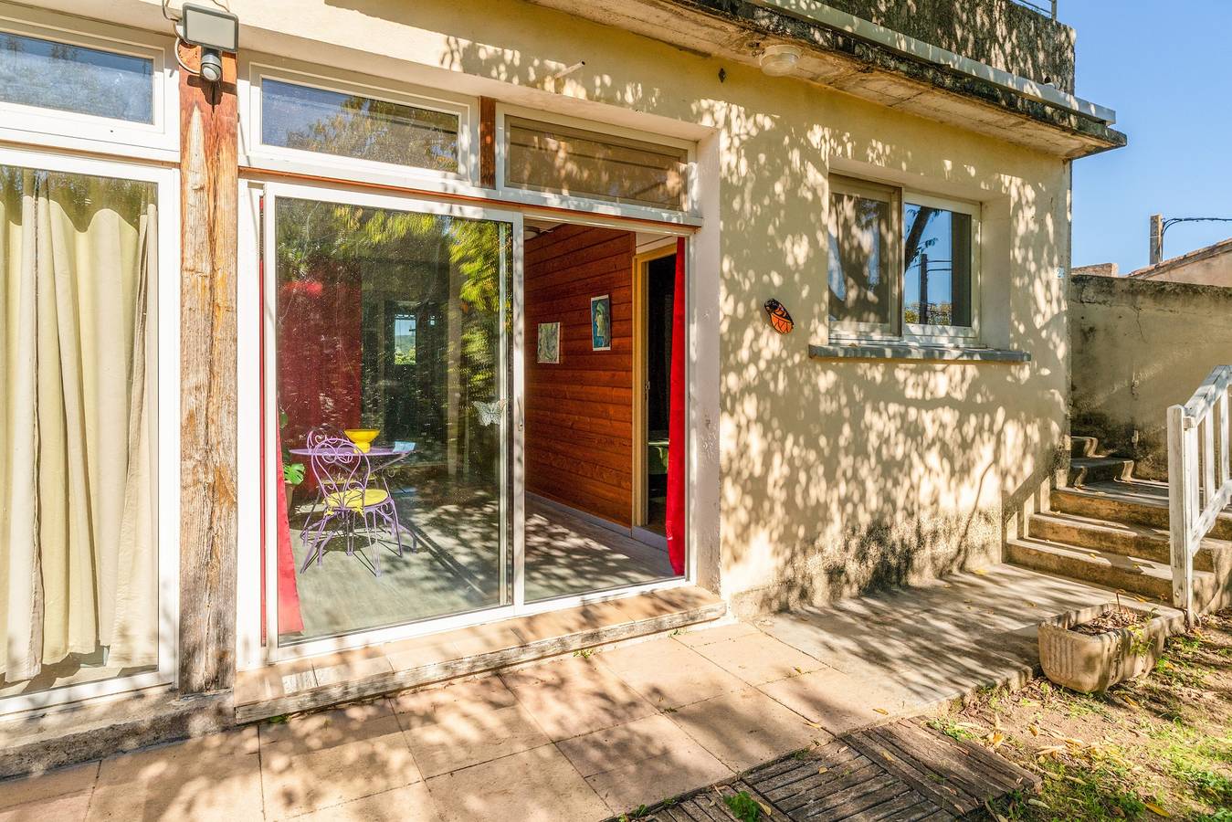Maison de Vacances 'Gîte - Le Samiege' avec Terrasse Privée, Jardin Commun et Wi-Fi in Goudargues, Région de Nîmes