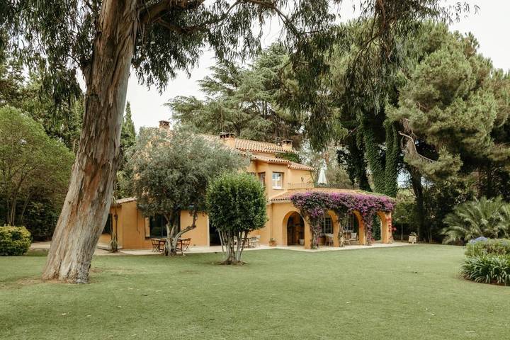 Holiday home for 12 people, with pool and garden, with pets - 1