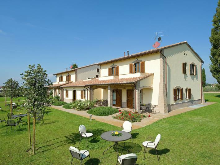 Ferienhaus für 4 Personen, mit Balkon und Garten sowie Pool in Bettona