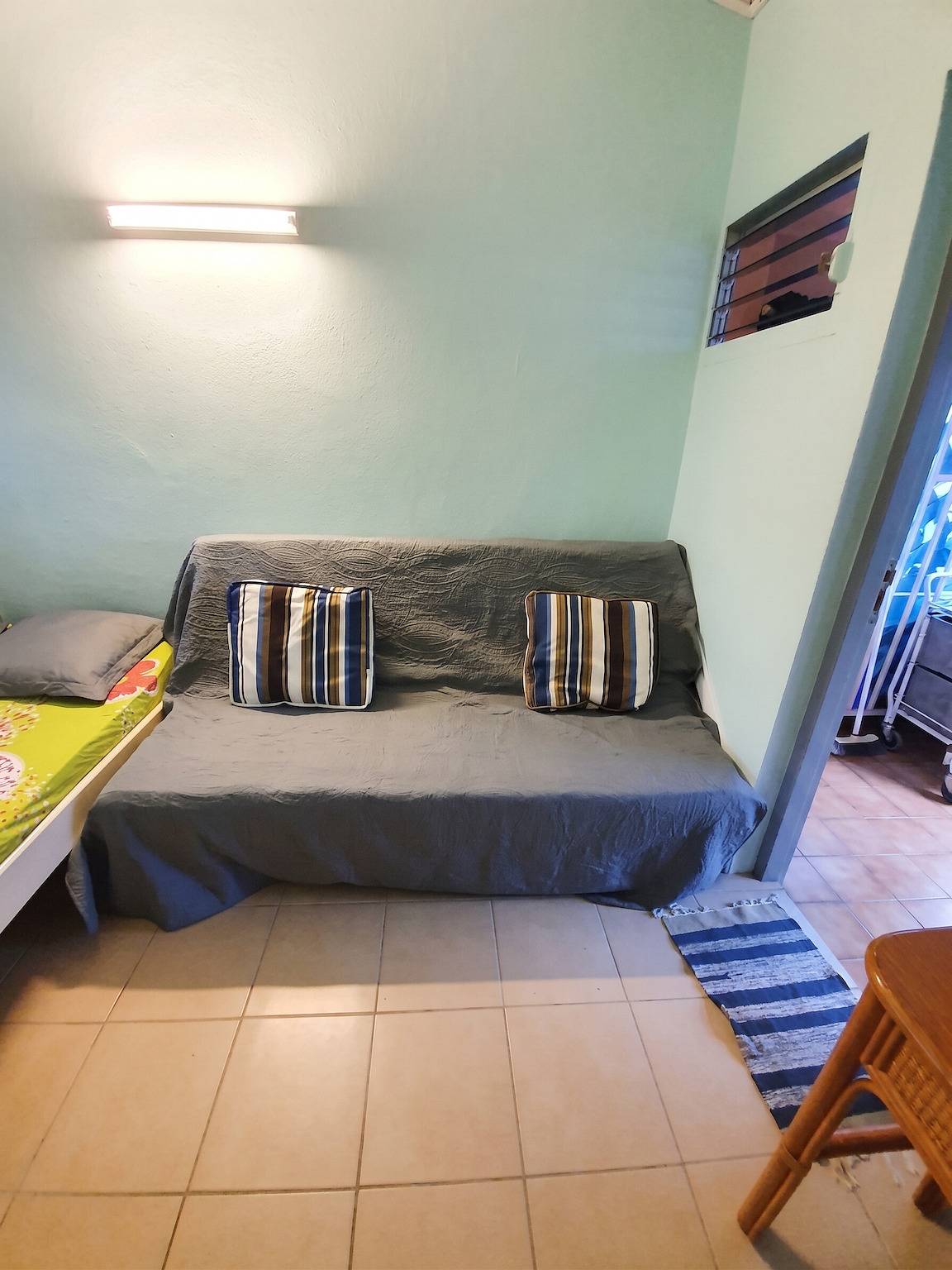 Studio entier, Studio confortable près de Le Diamant, 30 m² avec terrasse in Le Diamant, Martinique
