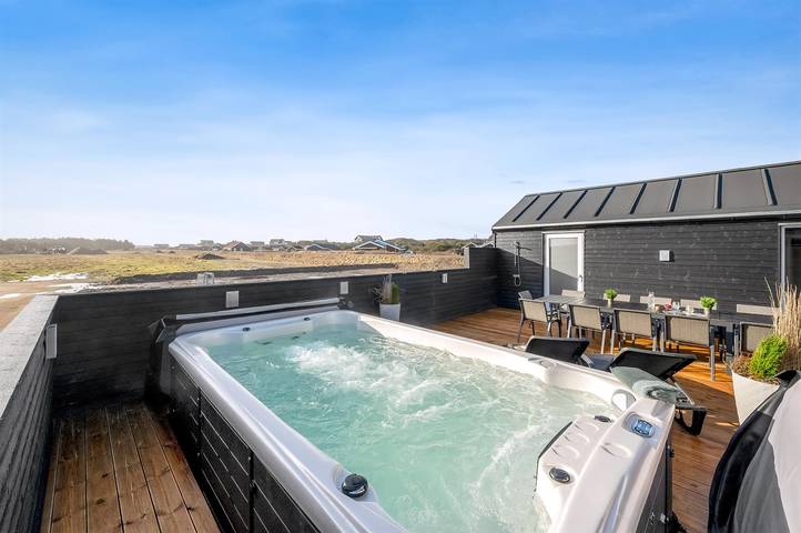 Pet friendly home in Harboøre with sauna in Vejlby Klit, Lemvig und Umgebung