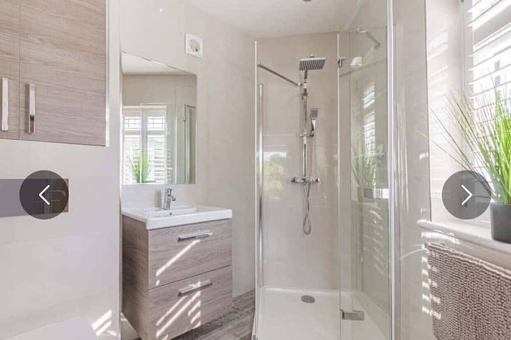 Newly Built & Stunning Ground Floor Property in Botany Bay, Kent