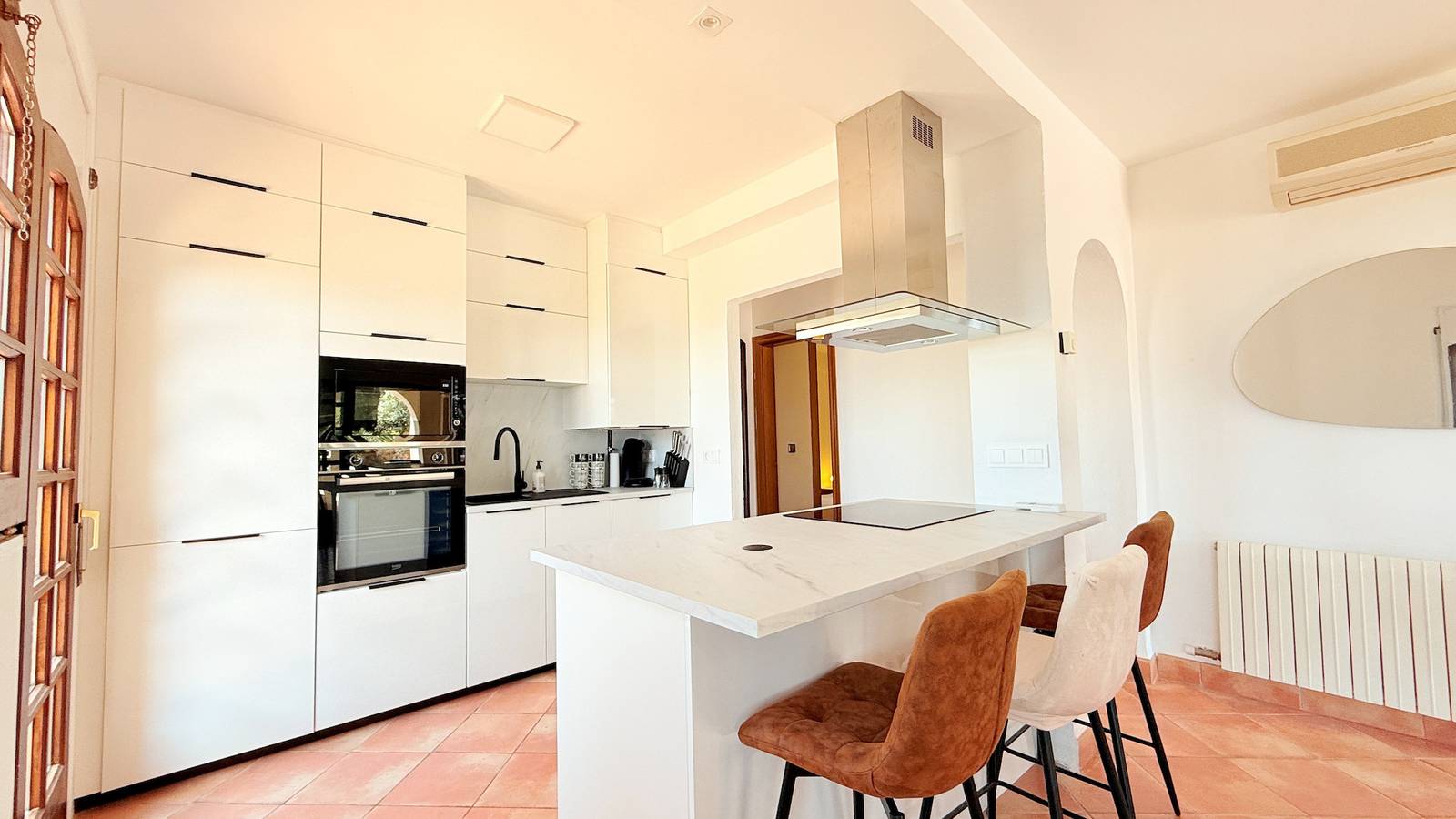 Villa für 6 Personen mit Terrasse in El Mas Fumats, Roses