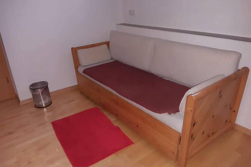 Ganze Wohnung, Neue Wohnung am Fluss - Appartement/Fewo, Dusche, Wc, 2 Schlafräume in Losenstein, Steyr-Land