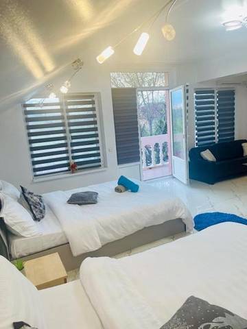 Gîte pour 2 personnes, avec jardin et vue, animaux acceptés dans Giurgiu